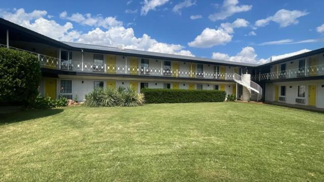 Friendship Inn Altus Buitenkant foto